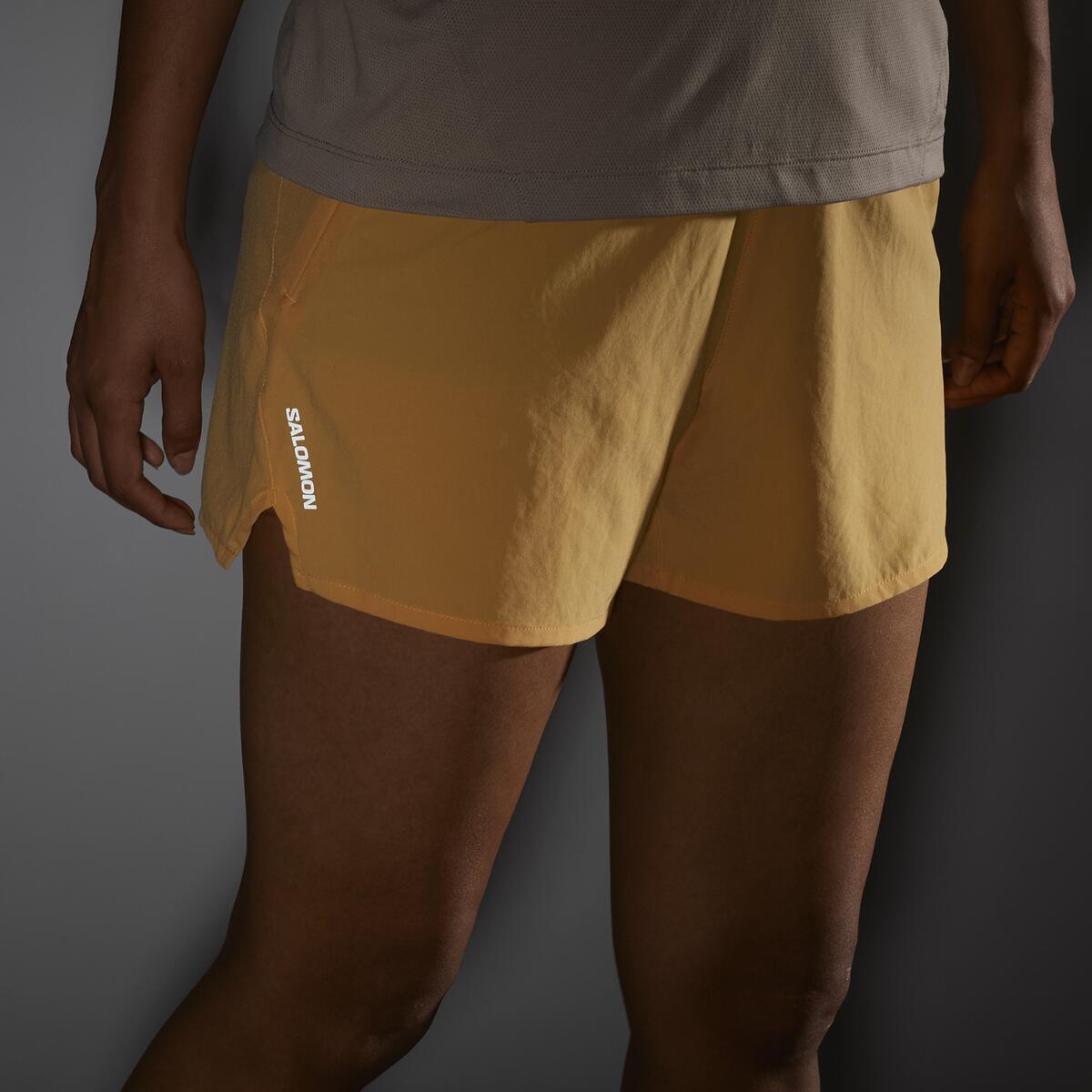 #COLOR_AMARILLO