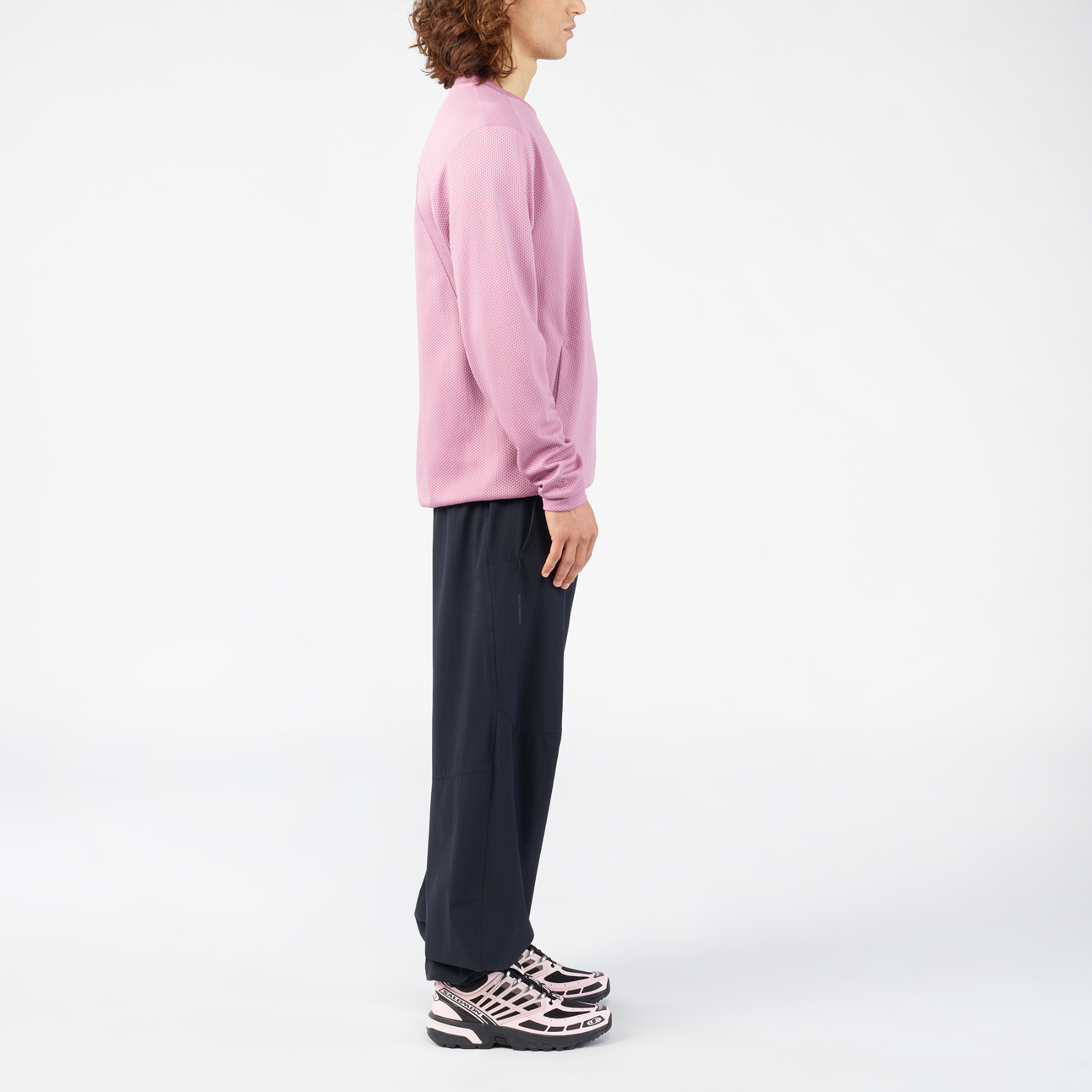 #COLOR_Black / Icy Pink