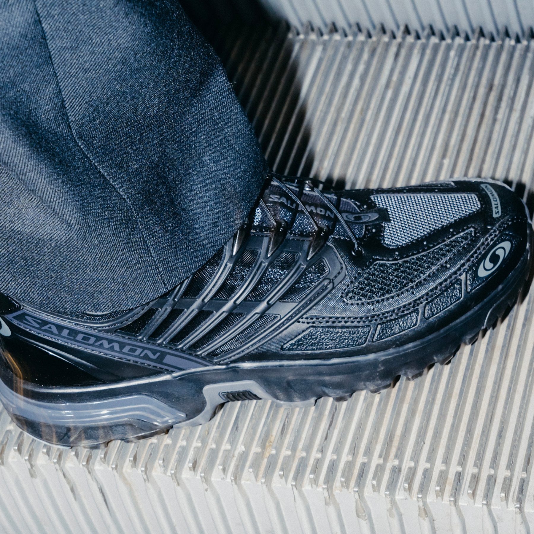 #COLOR_Black / Black