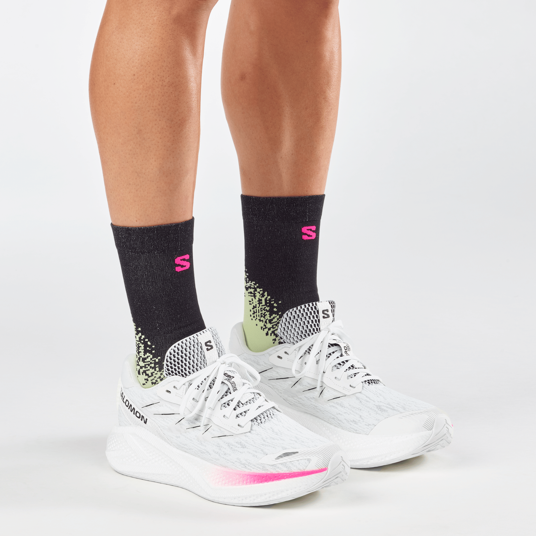 #color_White / White