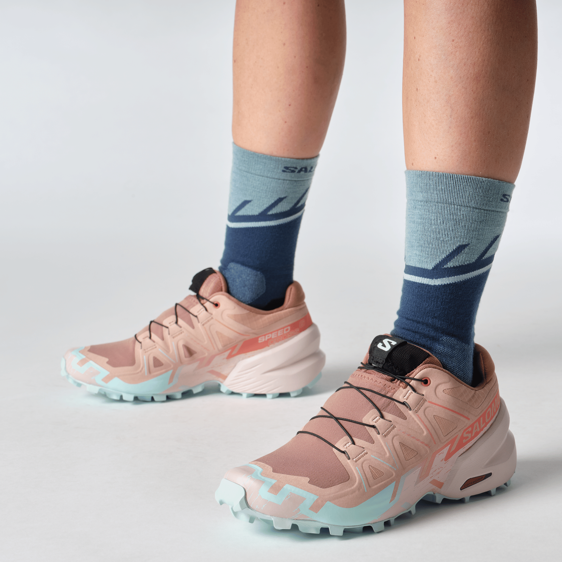 #color_Mahogany Rose / Hushed Violet