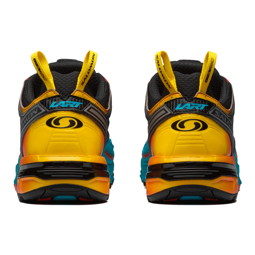 #COLOR_Fiery Red / Scuba Blue