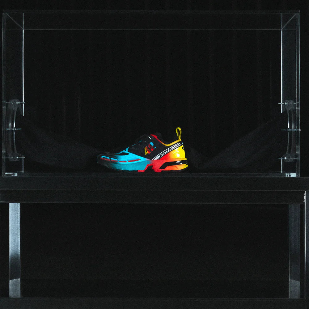 #COLOR_Fiery Red / Scuba Blue